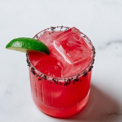 <DRAGONFRUIT MARGARITA